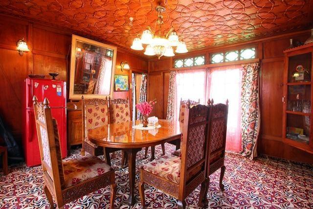Houseboat Lily Of Nageen Srinagar  Bagian luar foto