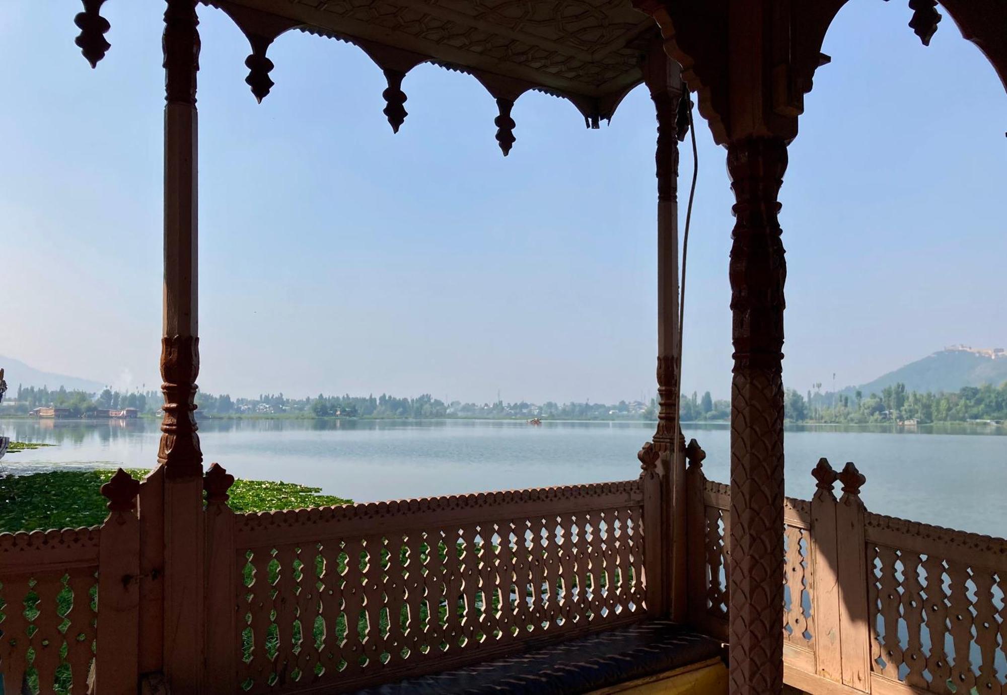Houseboat Lily Of Nageen Srinagar  Bagian luar foto