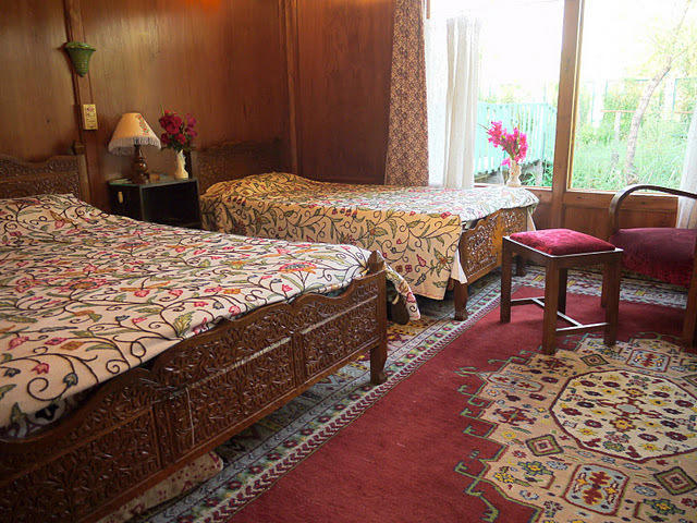 Houseboat Lily Of Nageen Srinagar  Bagian luar foto